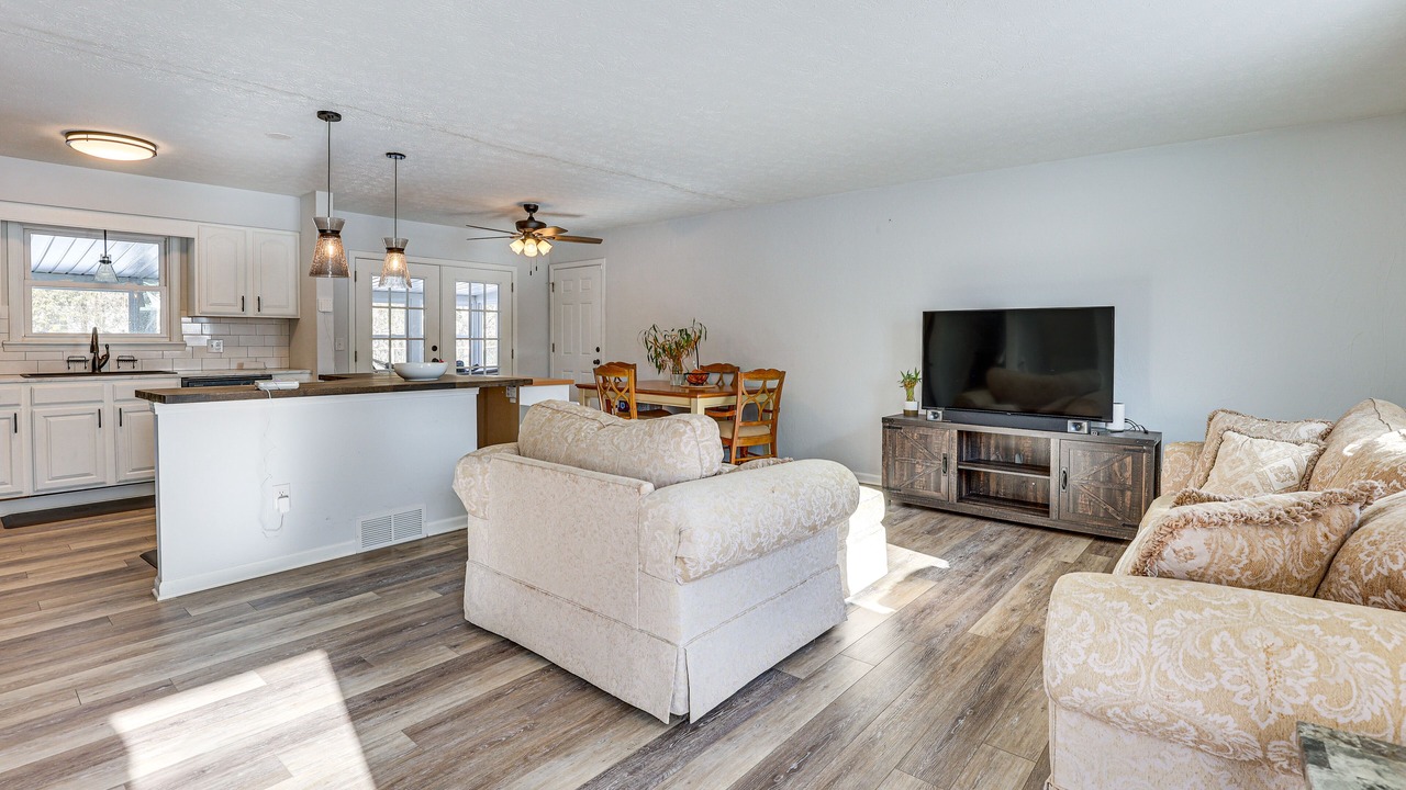 Photo of Livingroom in Bath