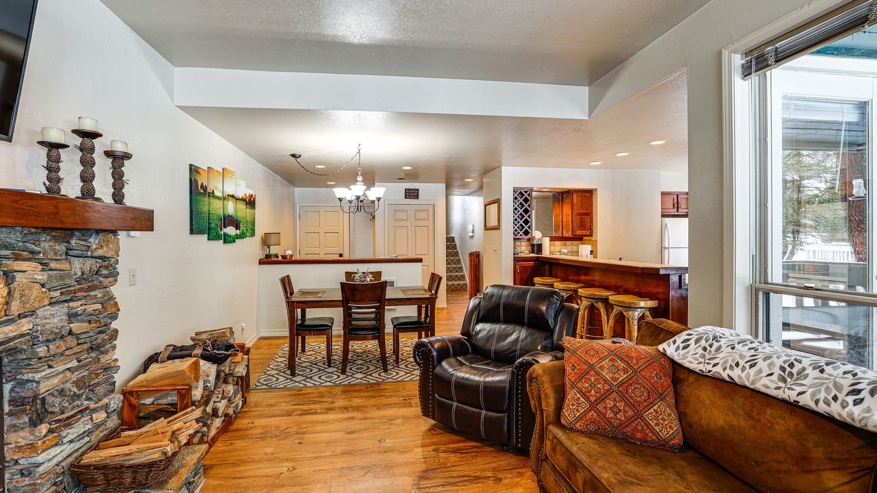 Photo of Livingroom in New Meadows
