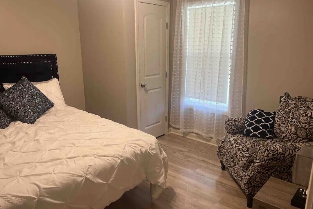 Photo of Bedroom in Guntown