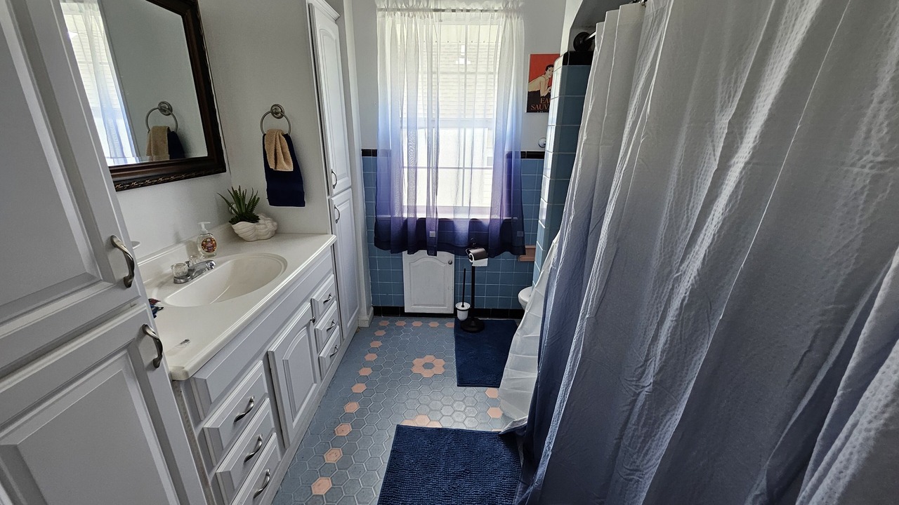 Photo of Bathroom in Arabi