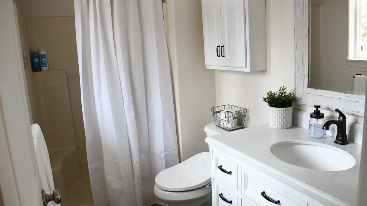 Photo of Bathroom in Hayden