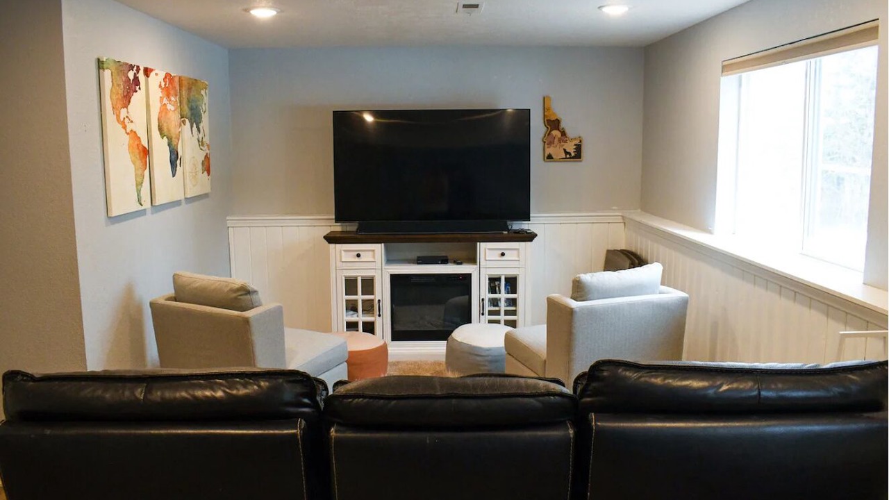 Photo of Livingroom in Hayden