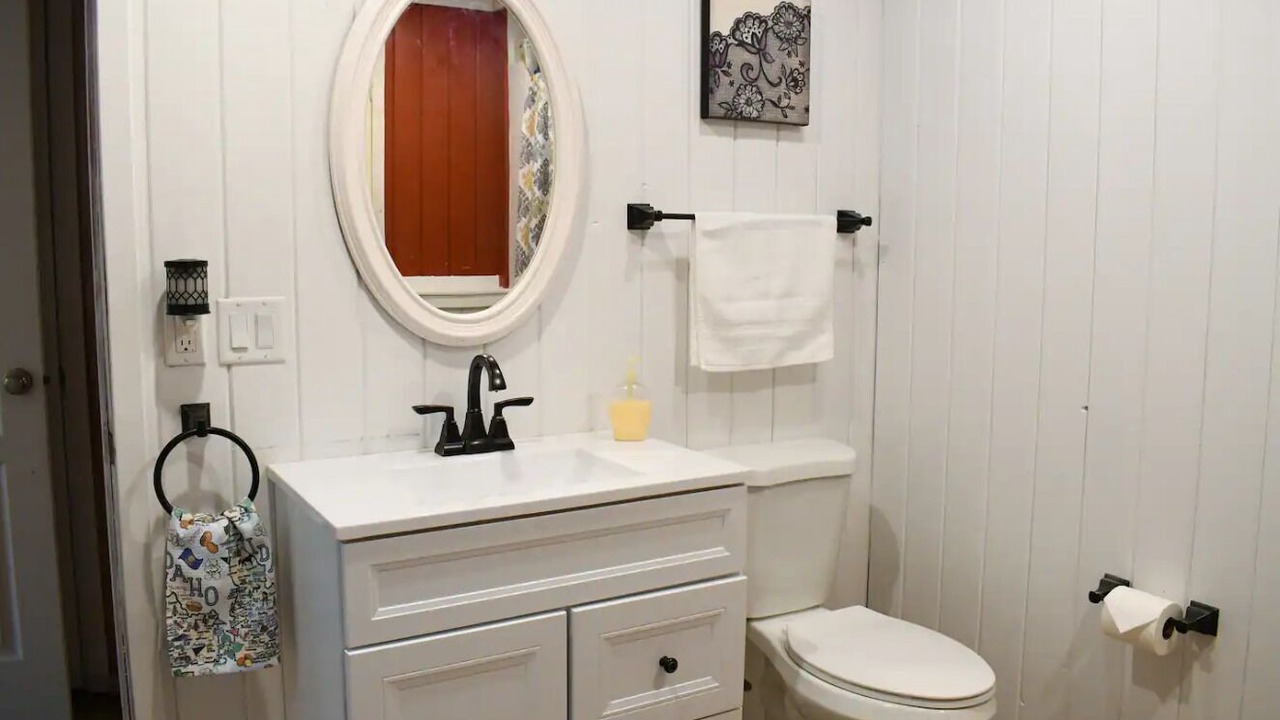 Photo of Bathroom in Hayden