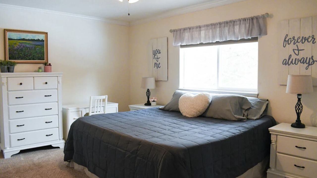 Photo of Bedroom in Hayden