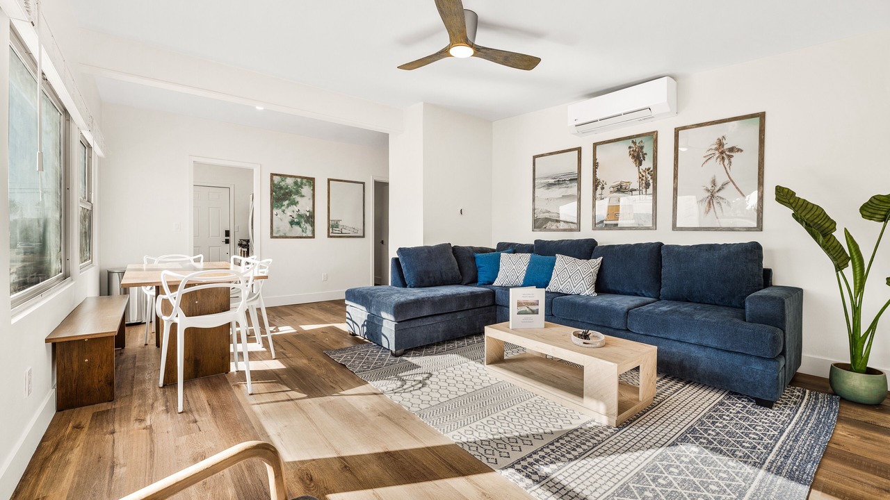 Photo of Livingroom in Crown Point