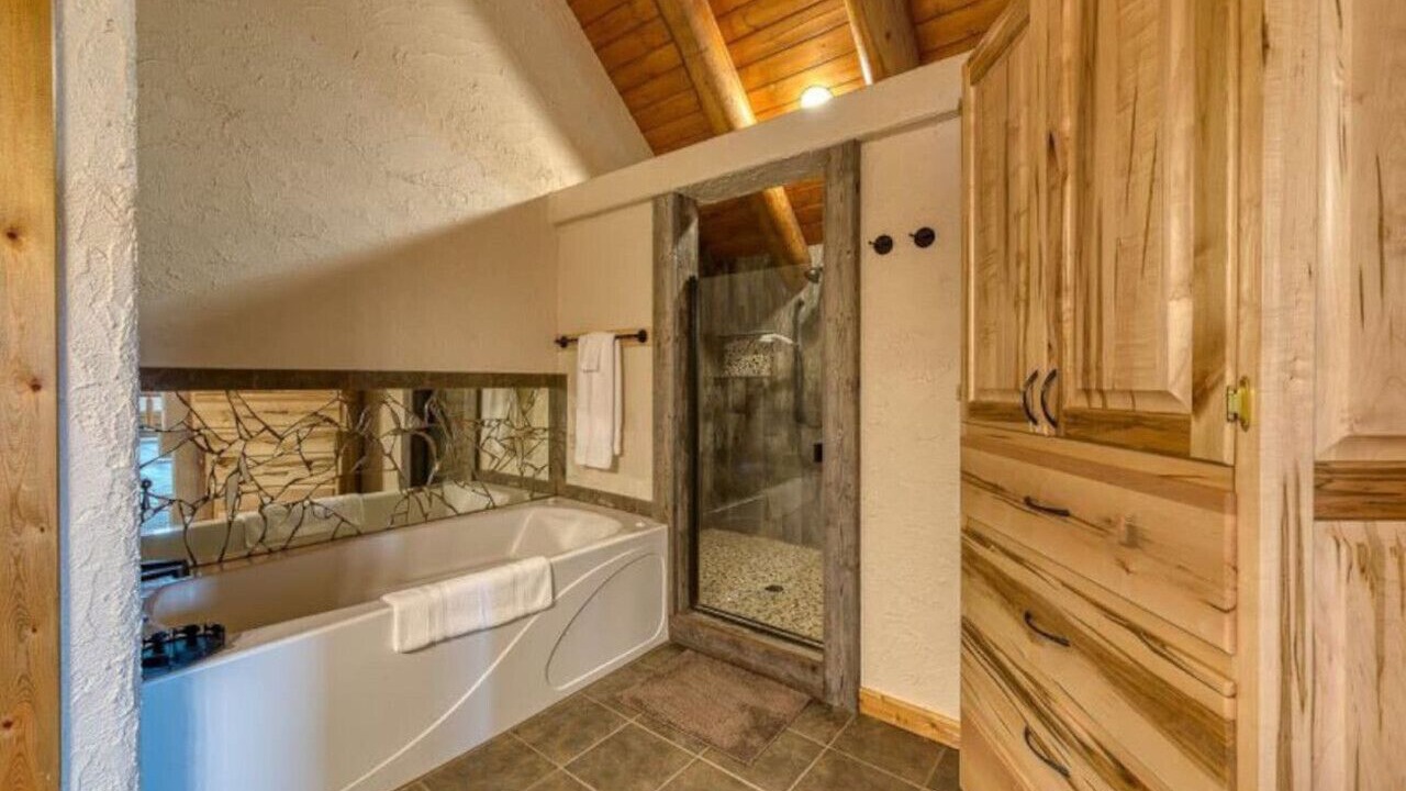Photo of Bathroom in Grantsdale
