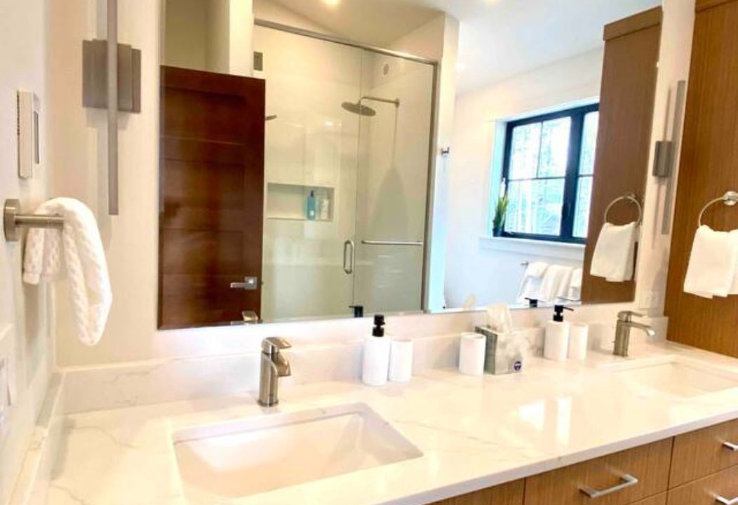 Photo of Bathroom in Roslyn