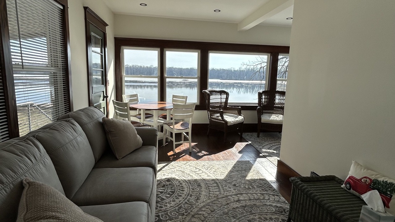 Photo of Livingroom in Camanche