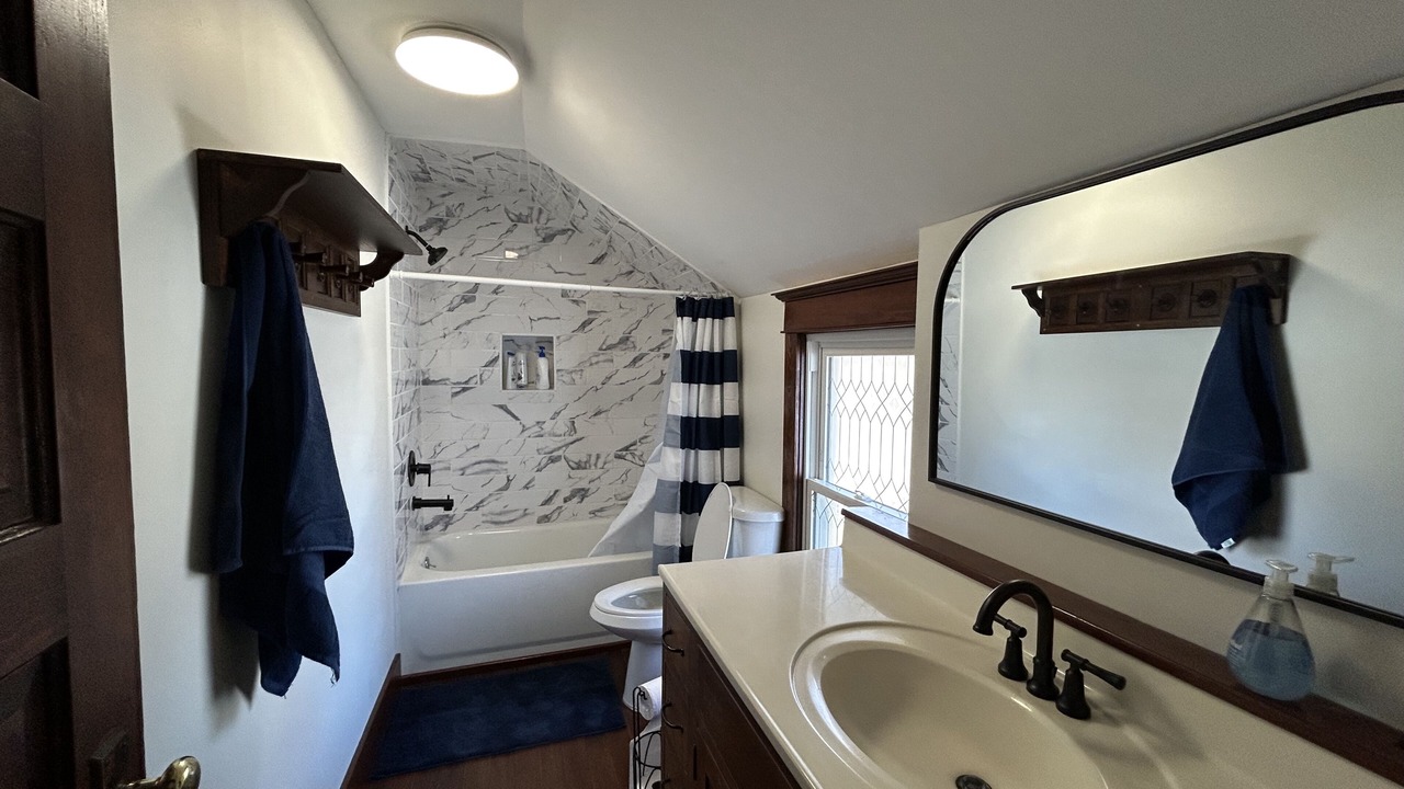 Photo of Bathroom in Camanche