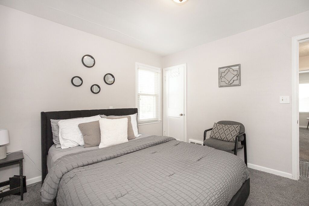 Photo of Bedroom in West Akron