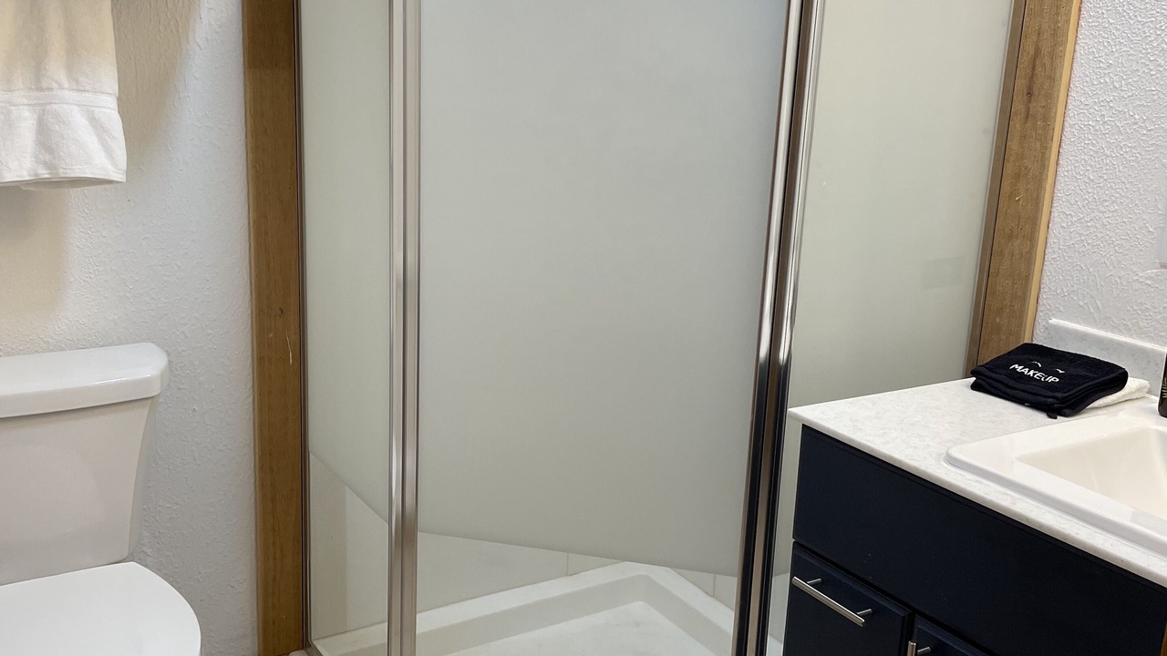 Photo of Bathroom in Porum