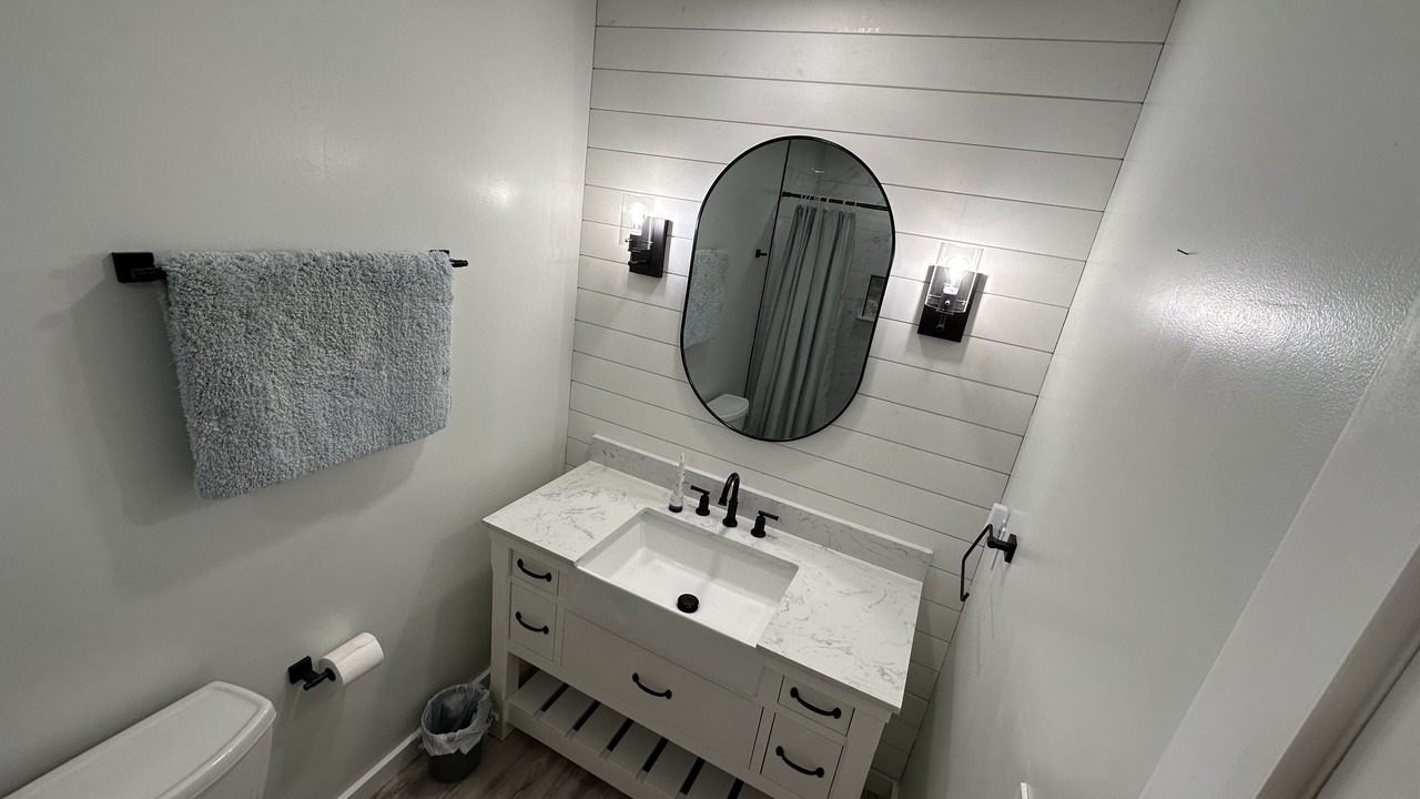 Photo of Bathroom in Lydia