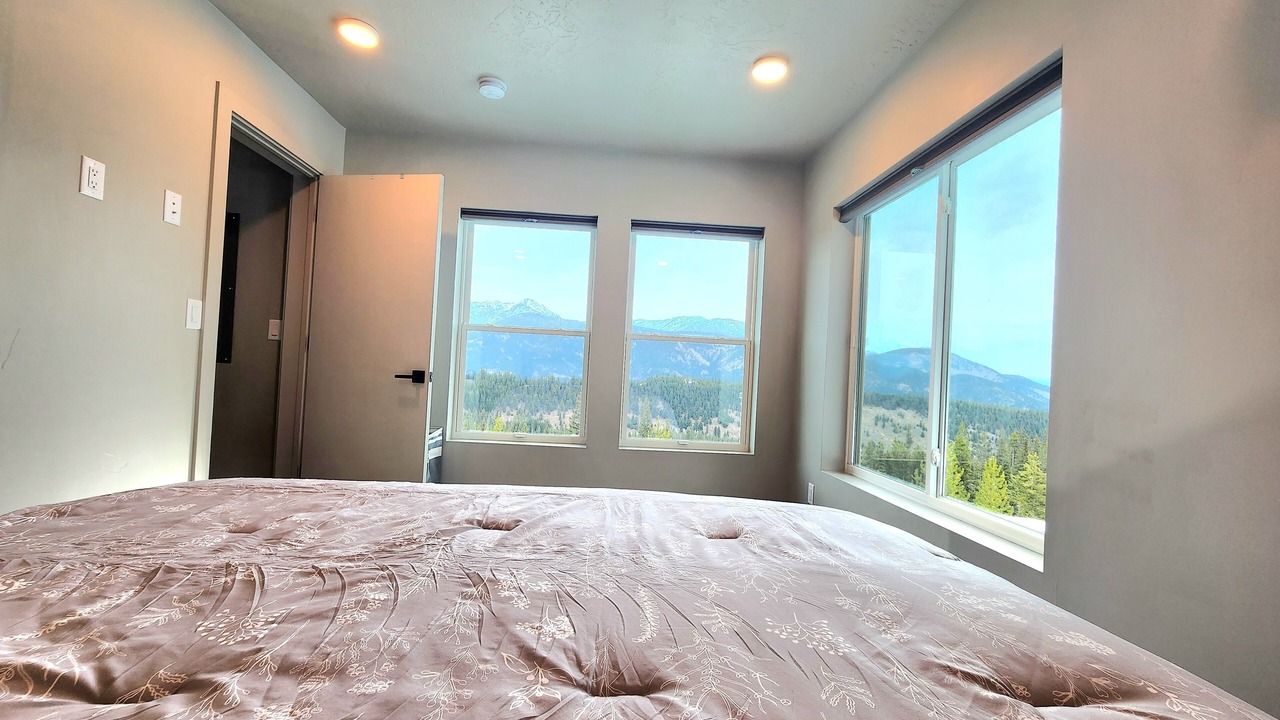 Photo of Bedroom in Gallatin Gateway