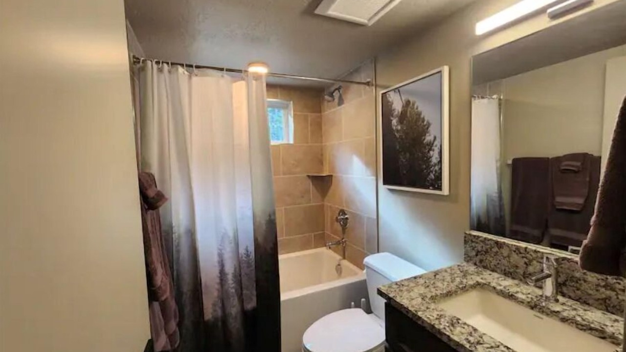 Photo of Bathroom in Gallatin Gateway