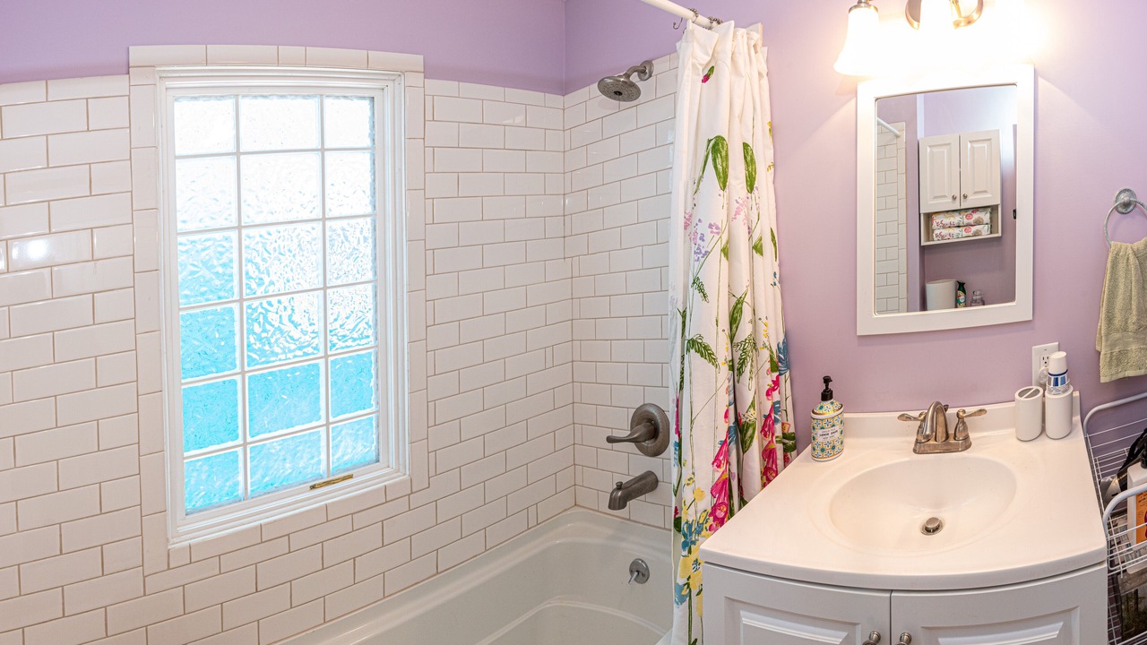 Photo of Bathroom in Speedway