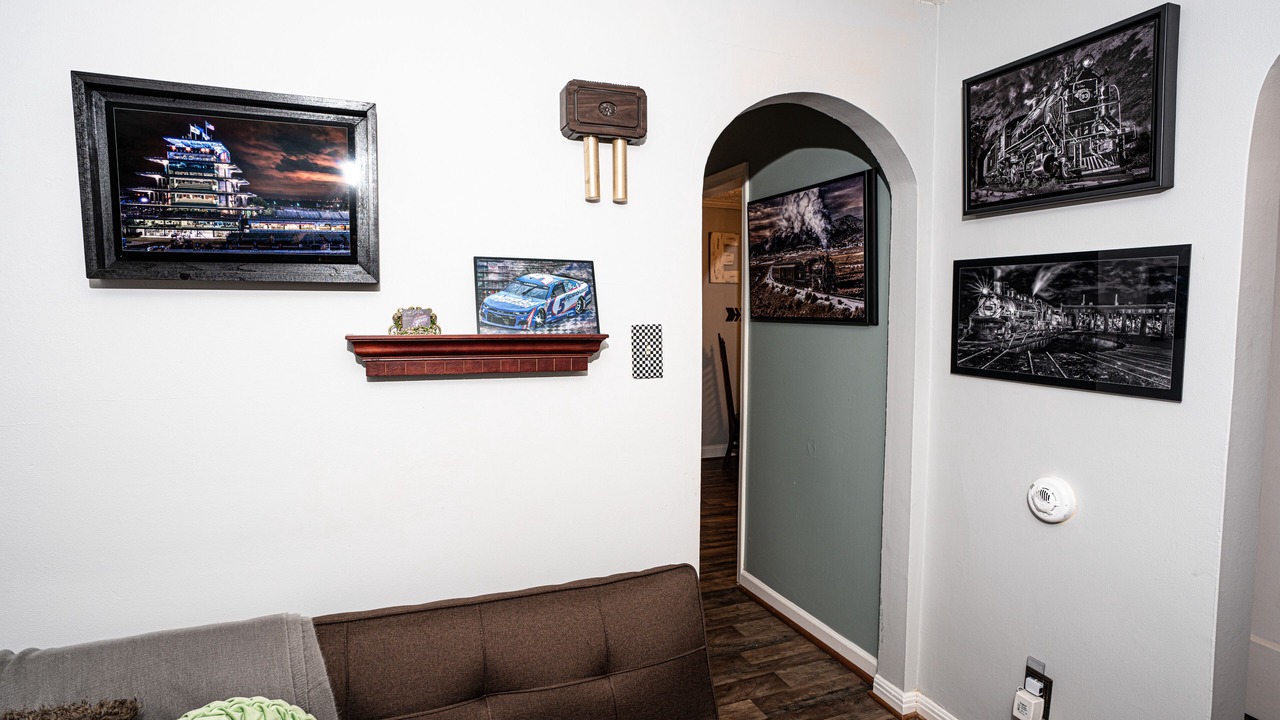 Photo of Livingroom in Speedway