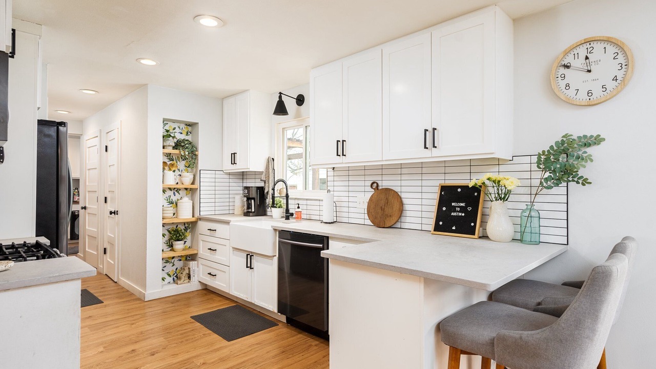 Photo of Kitchen in West Congress
