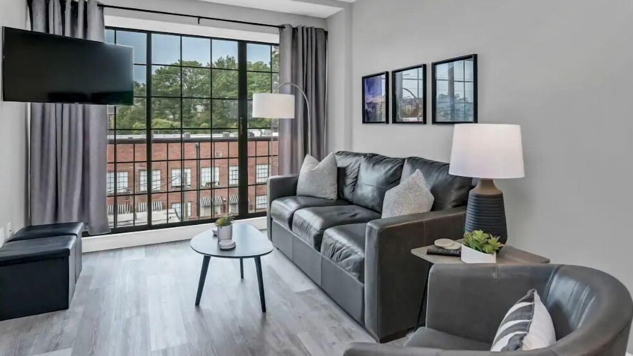 Photo of Livingroom in Five Points