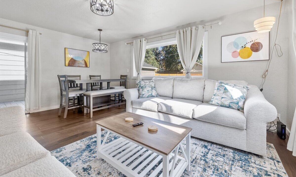 Photo of Livingroom in Sunset