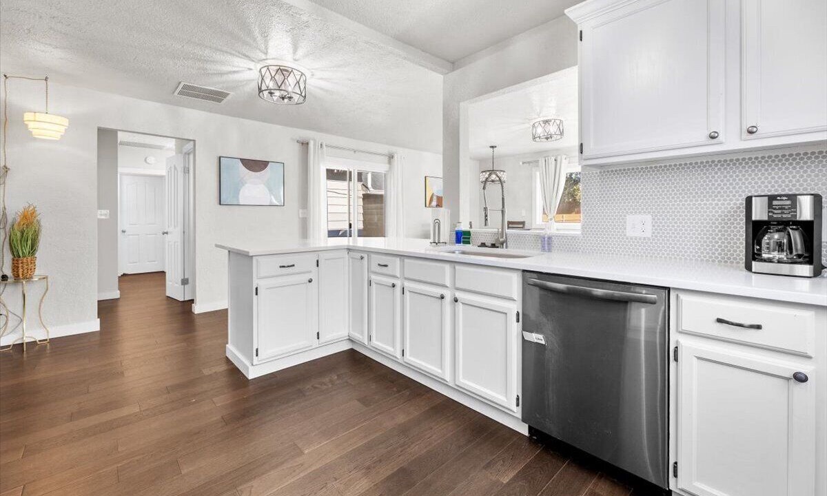 Photo of Kitchen in Sunset