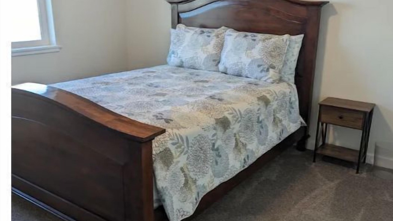 Photo of Bedroom in Kimberly