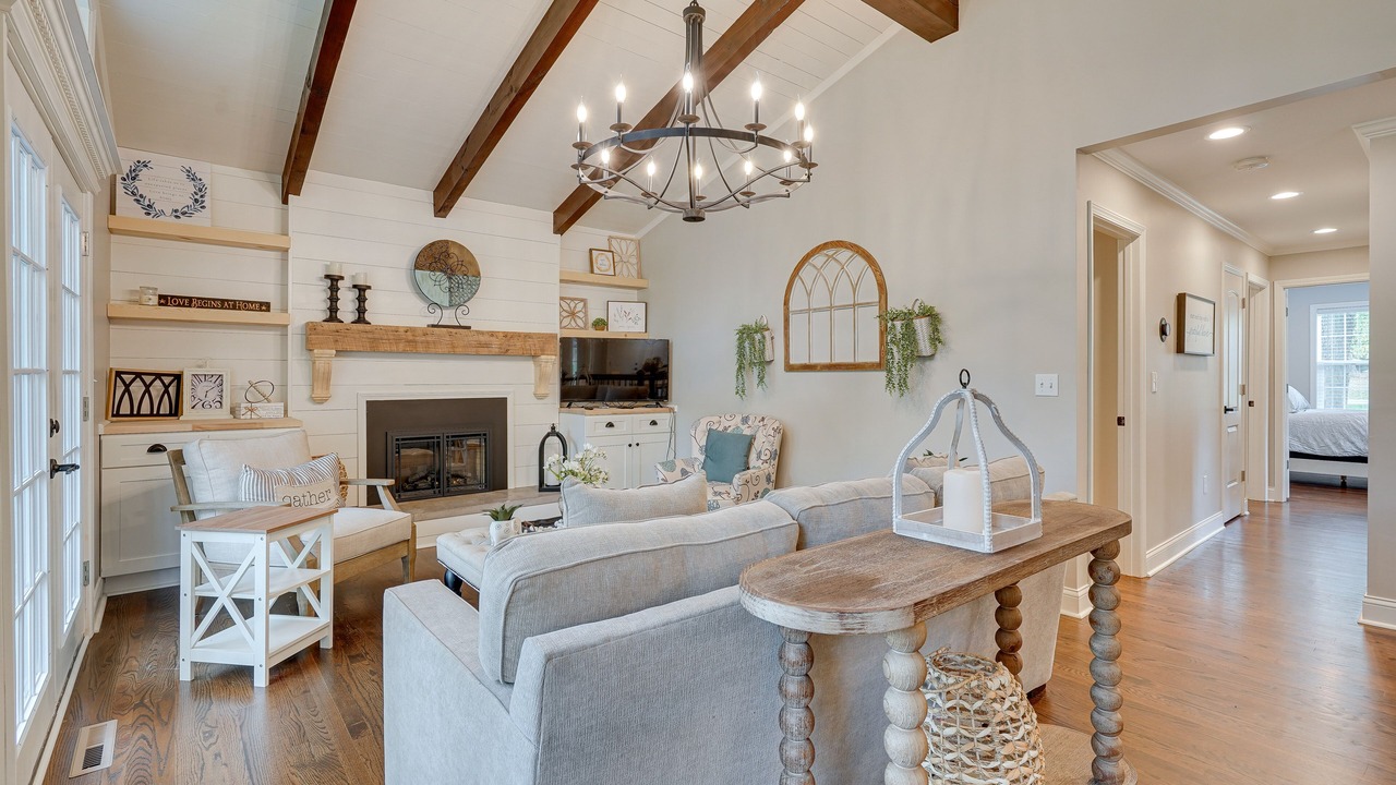 Photo of Livingroom in Powell