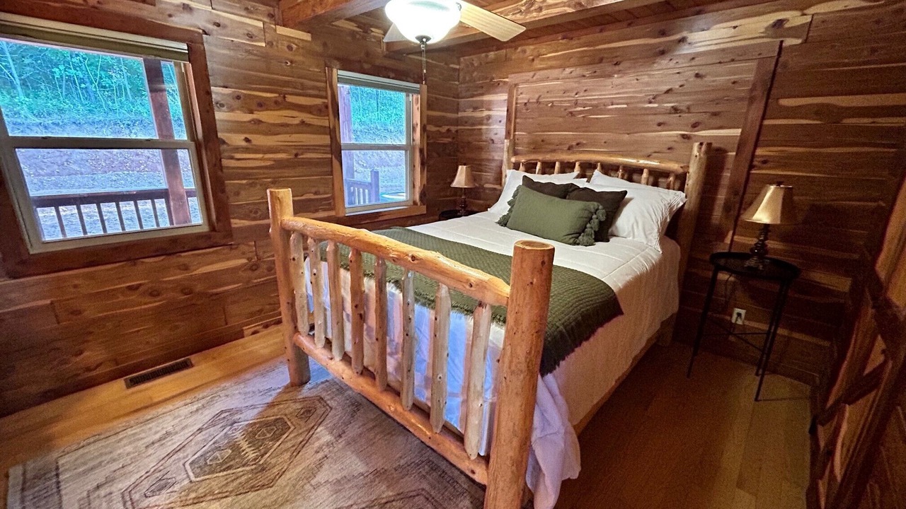 Photo of Bedroom in Jasper