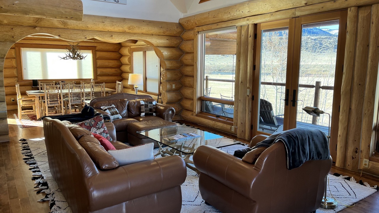 Photo of Livingroom in Cameron