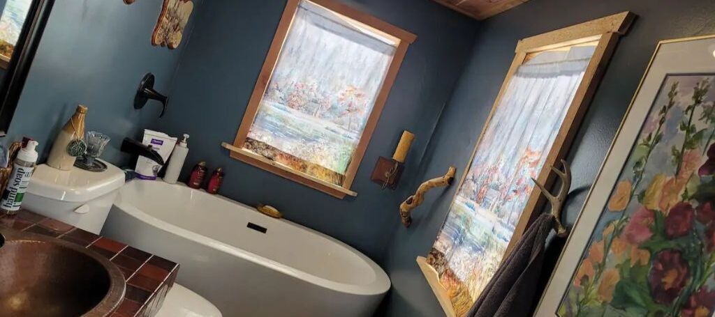 Photo of Bathroom in Thermopolis
