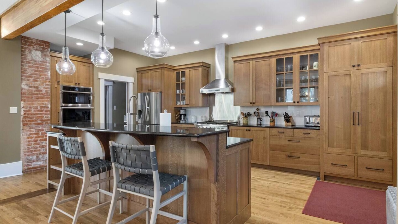 Photo of Kitchen in Historic Livingston
