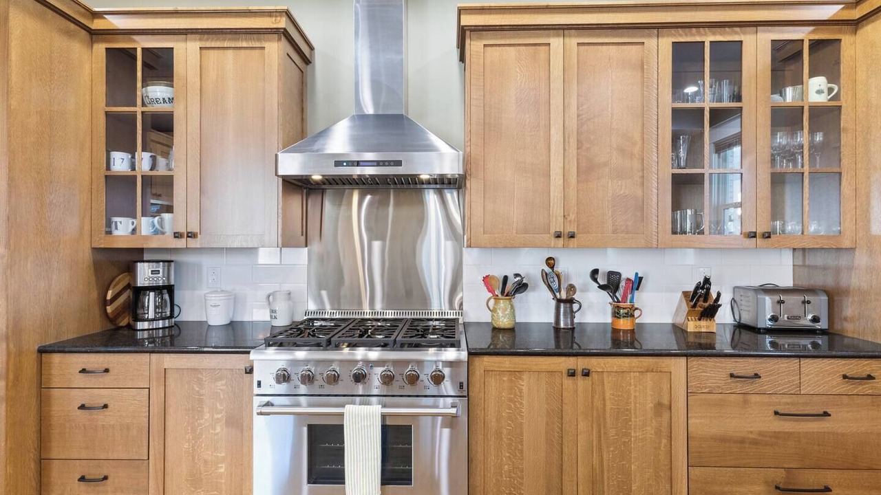 Photo of Kitchen in Historic Livingston