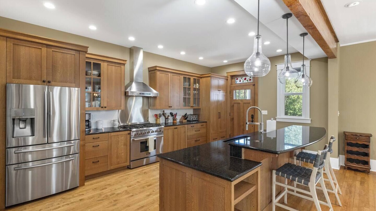 Photo of Kitchen in Historic Livingston