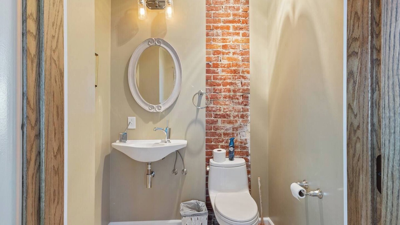 Photo of Bathroom in Historic Livingston