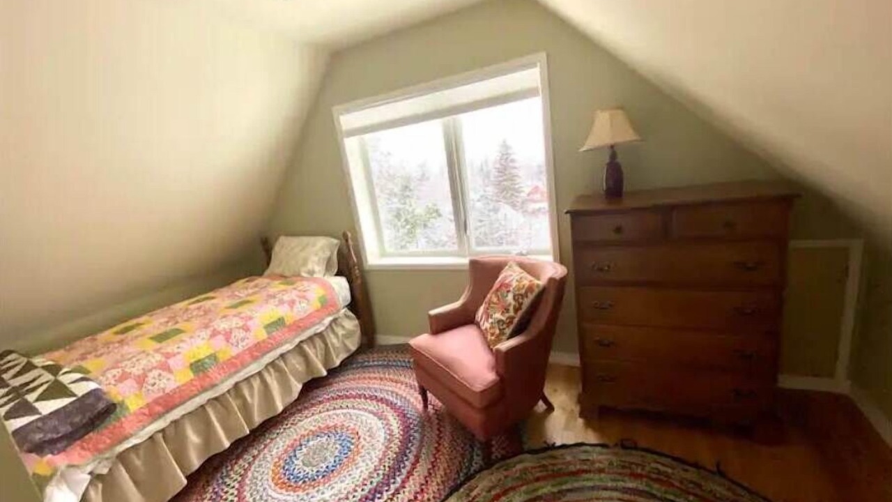 Photo of Bedroom in South Perry District