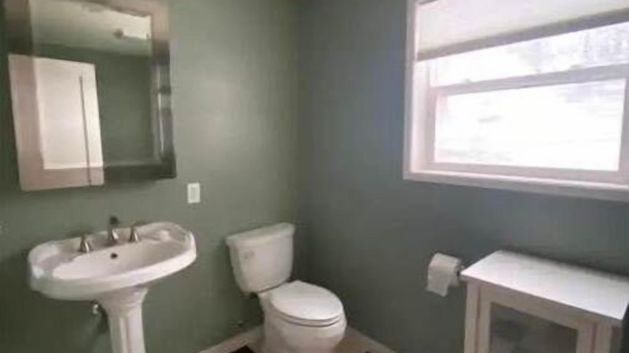 Photo of Bathroom in South Perry District