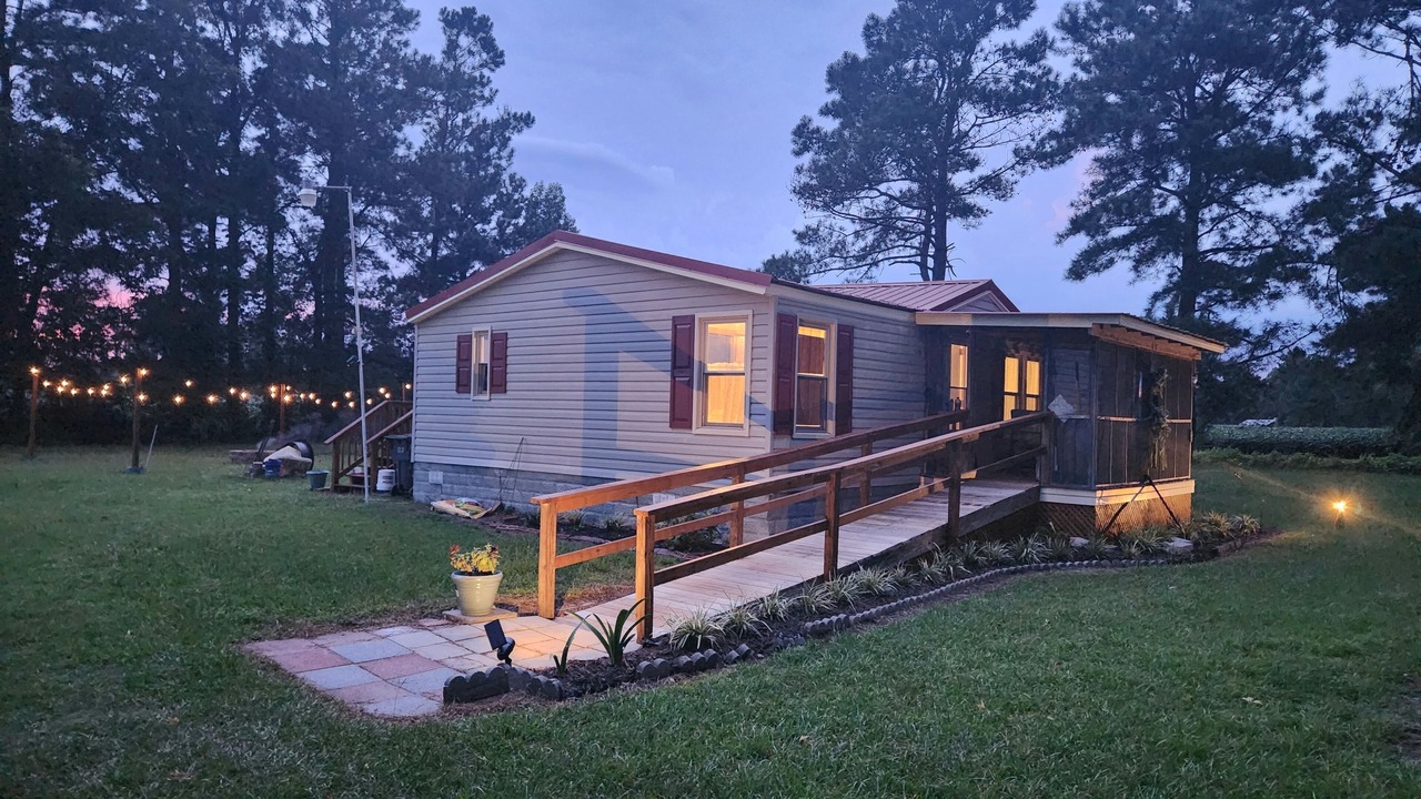 Photo of Outdoor in Whiteville
