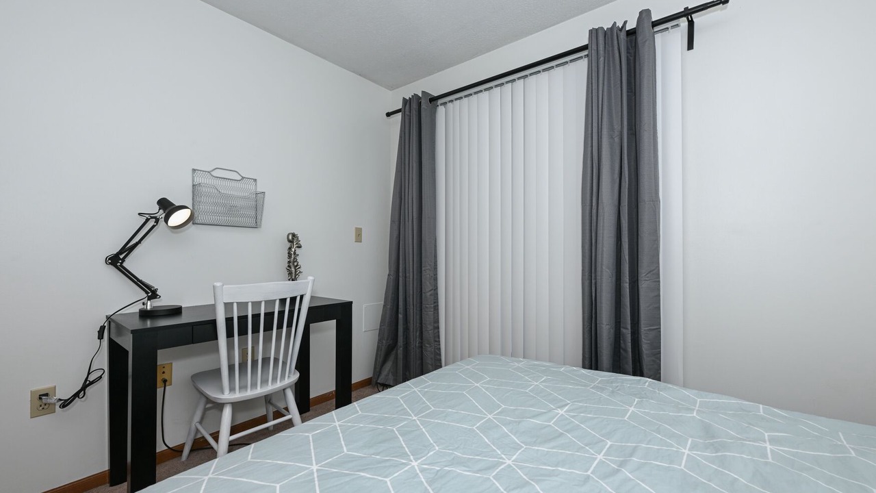 Photo of Bedroom in Akron