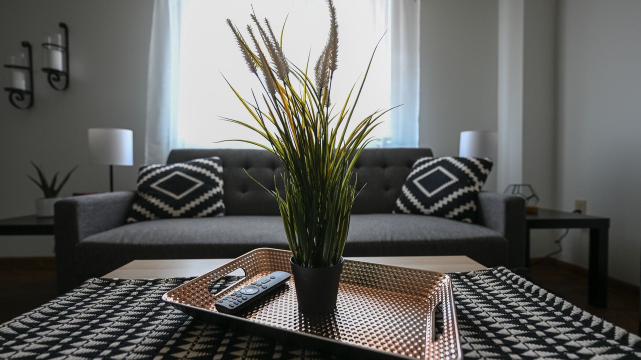Photo of Livingroom in Akron