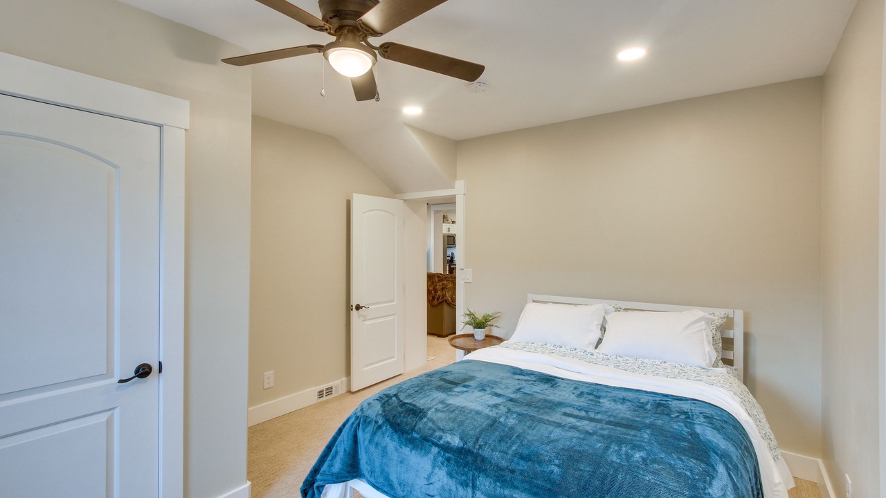 Photo of Bedroom in Logan