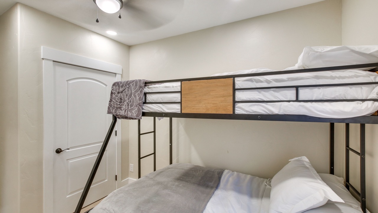 Photo of Bedroom in Logan