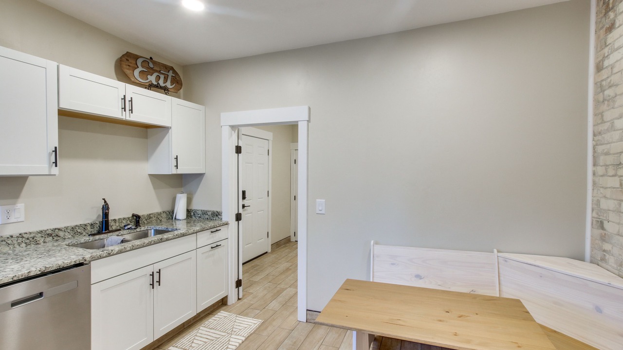 Photo of Kitchen in Logan