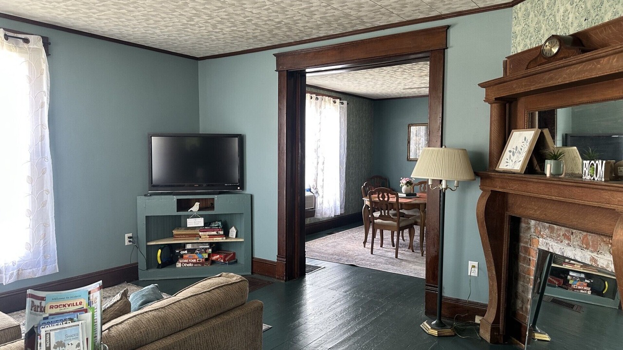 Photo of Livingroom in Rockville