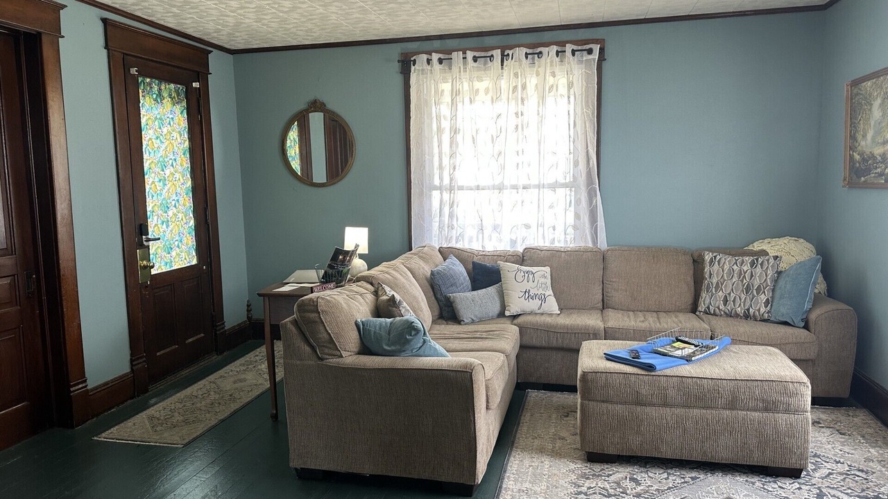 Photo of Livingroom in Rockville