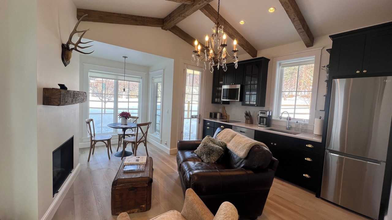 Photo of Bedroom in Warm Springs