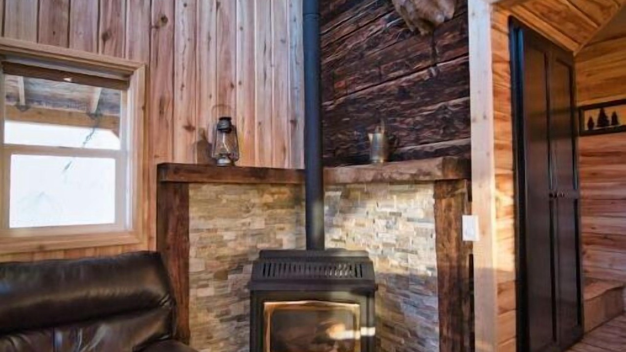 Photo of Livingroom in Monroe