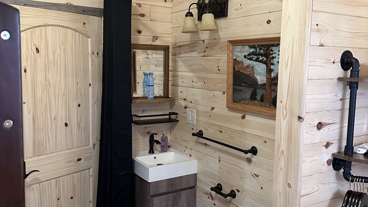 Photo of Bathroom in Babb