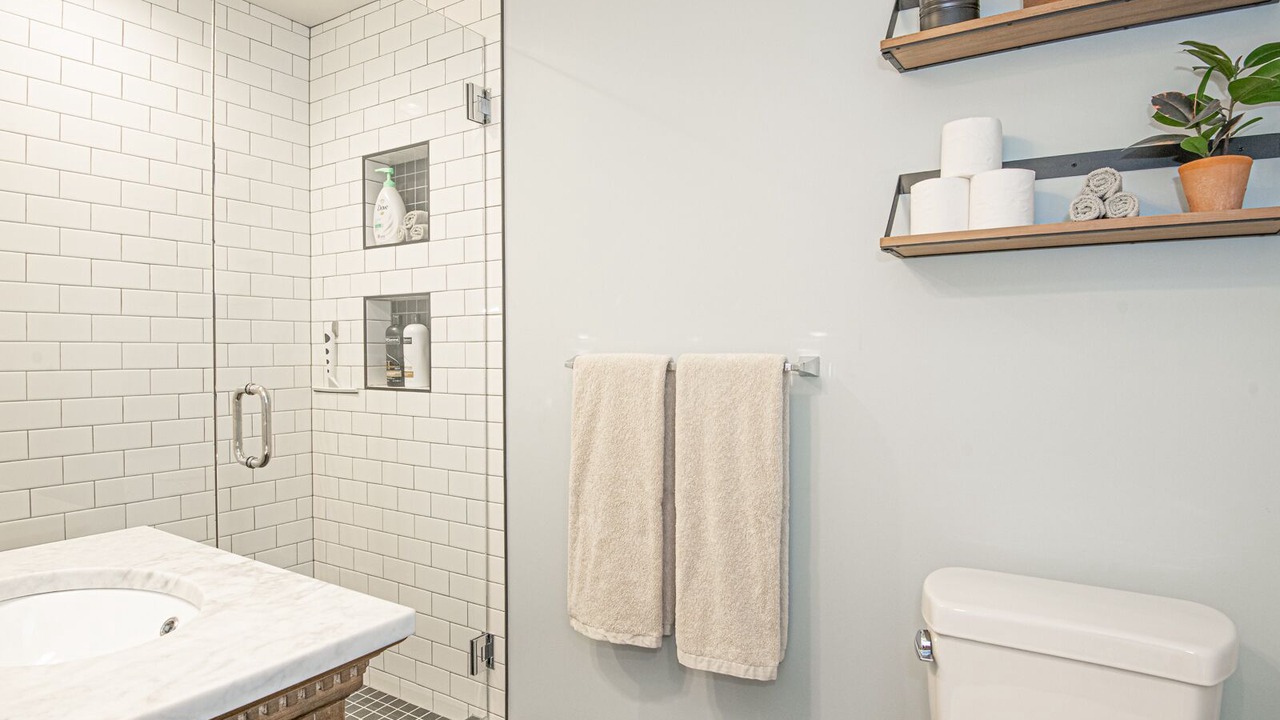 Photo of Bathroom in Alphabet Historic District