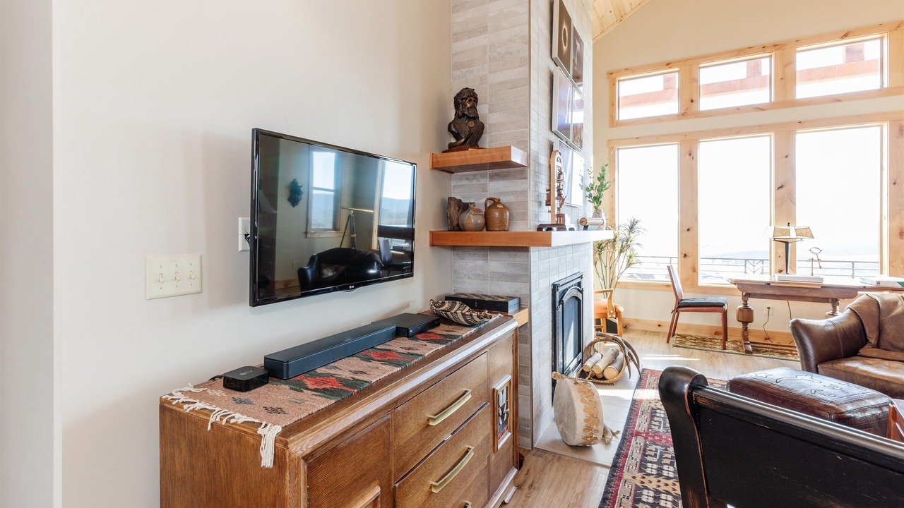 Photo of Livingroom in Sweetwater