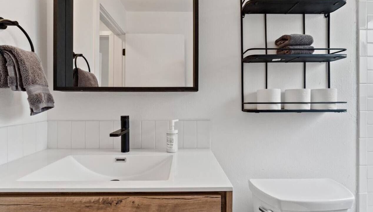 Photo of Bathroom in Winstead Park