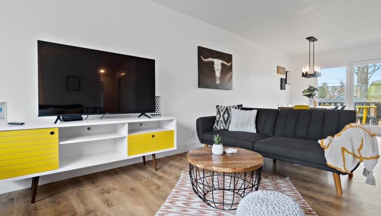 Photo of Livingroom in Winstead Park